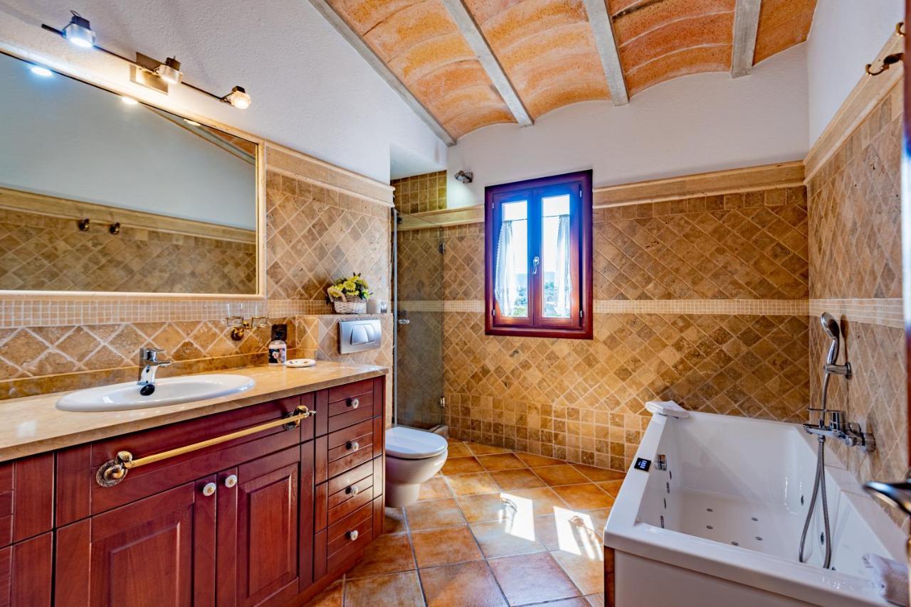 Villa In Center Of Pollensa With Pool And Jacuzzi Экстерьер фото